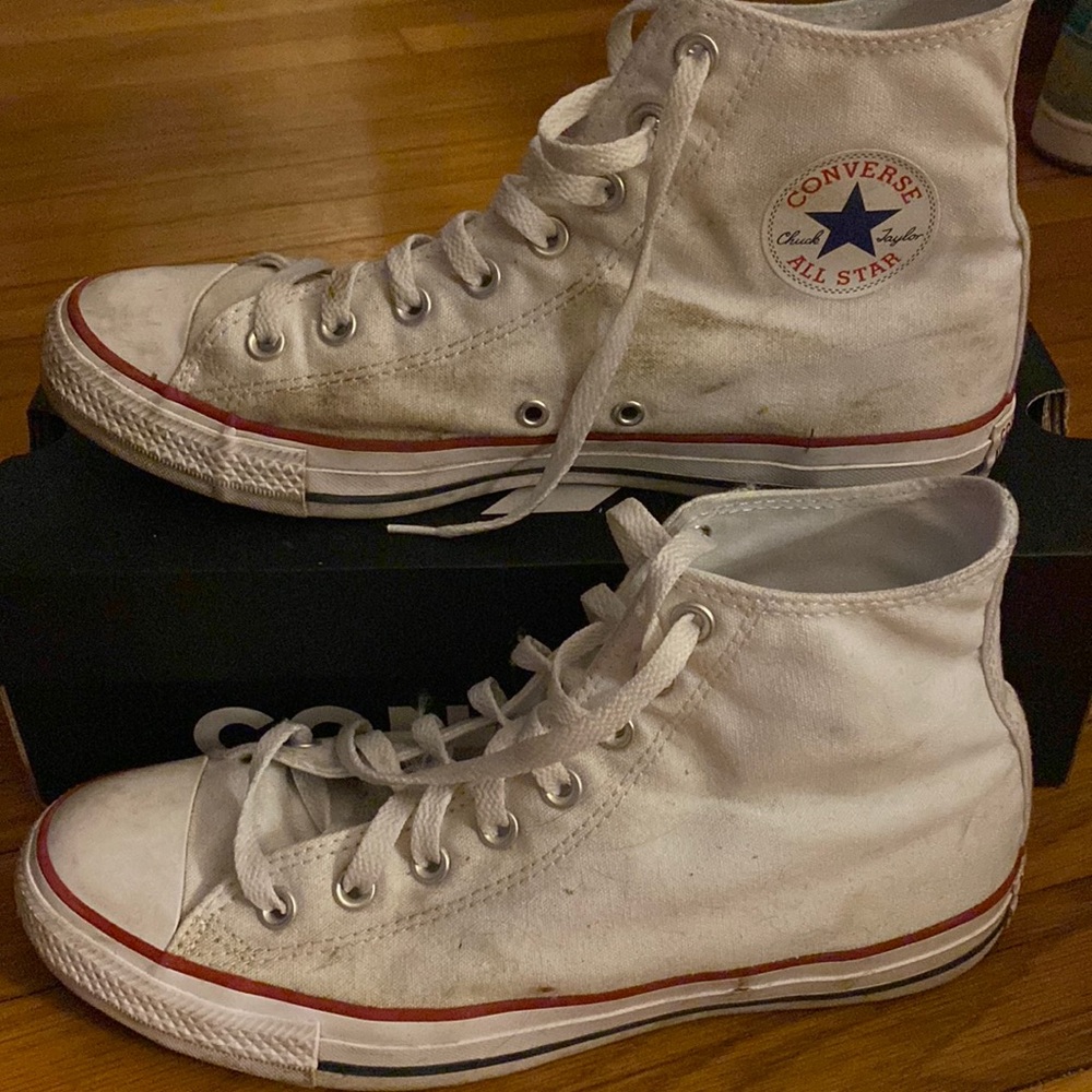 White Red and Blue converse high tops with box